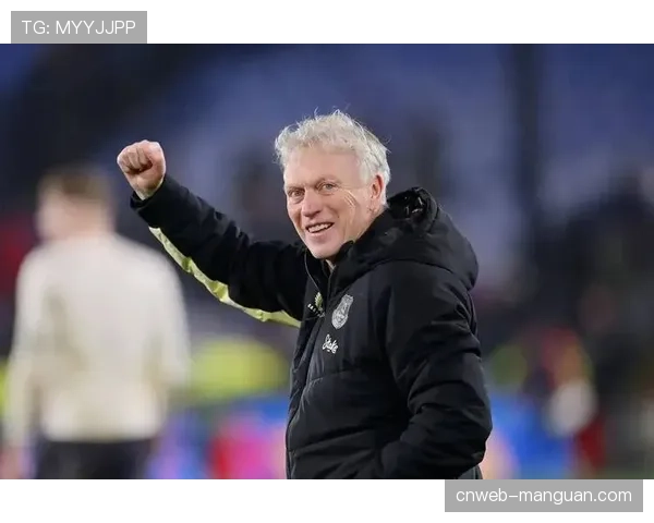 曼联历任主帅下课公告对比，莫耶斯待遇最差引热议